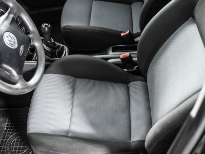 Volkswagen Golf 1.4 MT (75 л. с.)