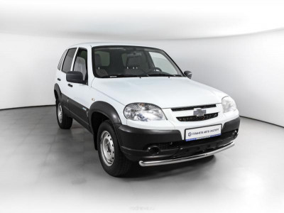 Chevrolet niva Niva 1.7 MT (79,6 л. с.)