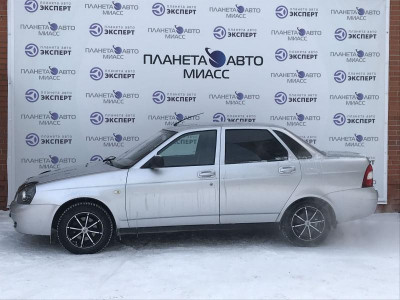 LADA Priora 1.6 MT 16 кл (Евро-3) (98 л. с.)