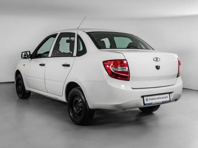 LADA Granta седан 1.6 AT 16кл (98 л. с.)
