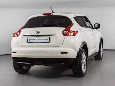Nissan Juke 1.6 CVT (117 л. с.)