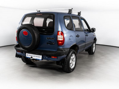 Chevrolet Niva 1.7 MT (80 л.с.) 4WD