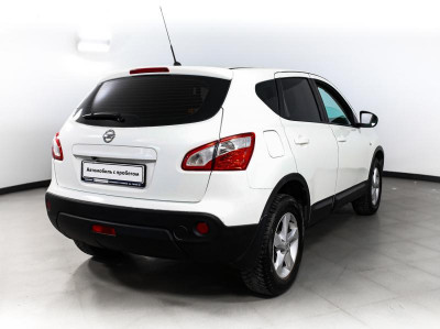 Nissan Qashqai 1.6 CVT (117 л. с.)