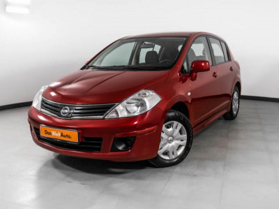 Nissan Tiida 1.6 MT (110 л. с.)