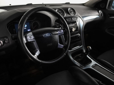 Ford Mondeo 2.0 Duratec MT (145 л. с.)