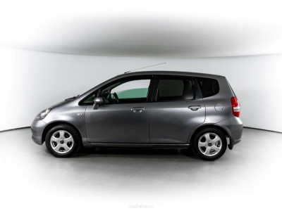 Honda Fit 1.3 CVT (86 л. с.)