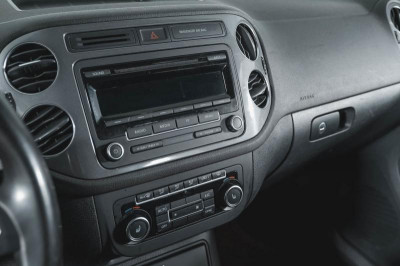 Volkswagen Tiguan 1.4 TSI BlueMotion MT (122 л. с.)