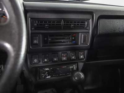 LADA 4x4 3 дв. 1.7 MT 8 кл. (Евро-4) (83 л. с.)