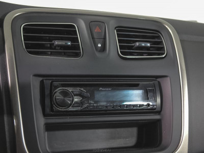 Renault Logan 1.6 AT (102 л. с.)