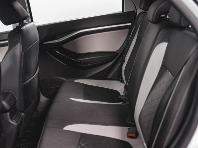 LADA Vesta 1.6 MT (106 л. с.)