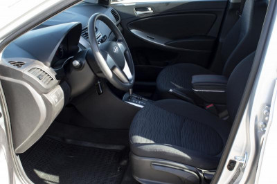 Hyundai Solaris 1.4 AT (107 л. с.)