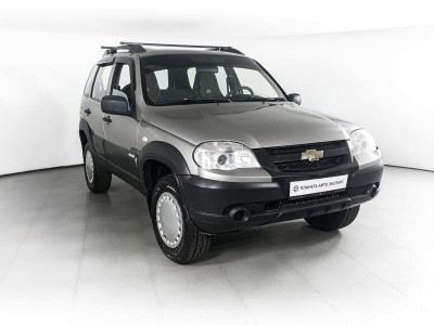 Chevrolet niva Niva 1.7 MT (79,6 л. с.)