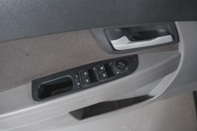 LADA Priora 1.6 MT 16 кл (Евро-3) (98 л. с.)