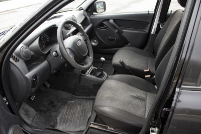 LADA Granta седан 1.6 MT 8кл (82 л. с.)