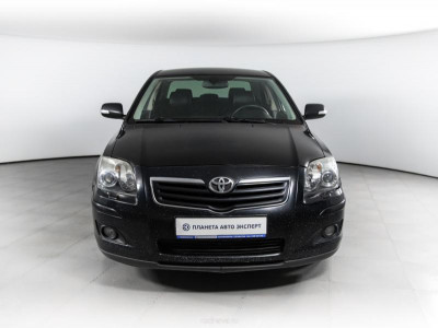 Toyota Avensis 2.0 AT (147 л. с.)