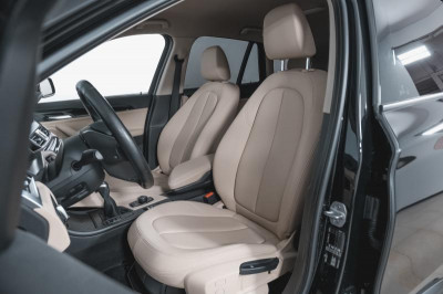 BMW X1 18i sDrive 1.5 AT (136 л.с.)