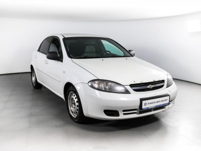 Chevrolet Lacetti 1.4 MT (95 л. с.)