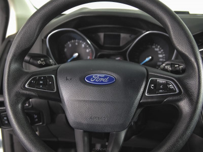 Ford Focus Хетчбэк 1.6 Ti-VCT MT (125 л. с.)