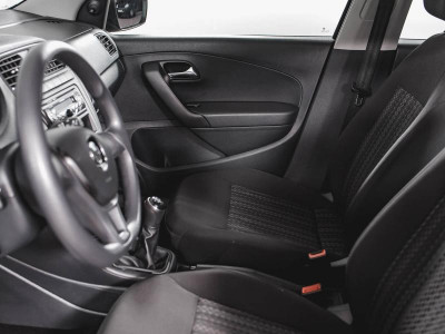 Volkswagen Polo 1.6 MPI MT (110 л. с.)