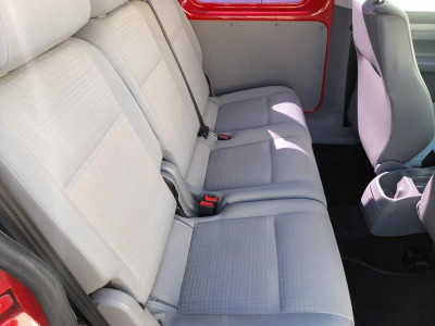 Volkswagen Caddy 1.6 MT (102 л. с.)