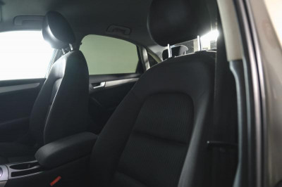 Audi A4 1.8 TFSI multitronic (170 л. с.)