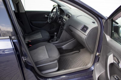 Volkswagen Polo 1.6 MT (105 л. с.)