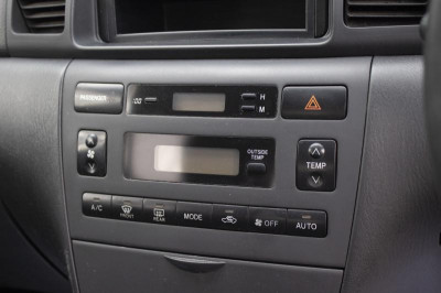 Toyota Corolla Fielder 1.8 AT (136 л.с.)