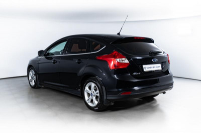Ford Focus 1.6 PowerShift (105 л. с.)