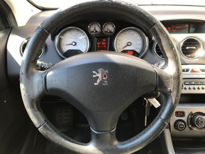 Peugeot 308 1.6 VTi AT (120 л. с.)