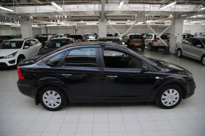 Ford Focus 1.6 MT (116 л. с.)