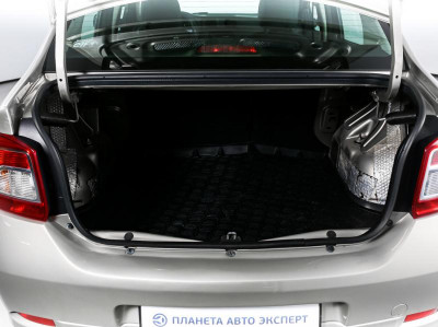 Renault Logan 1.6 MT (82 л. с.)