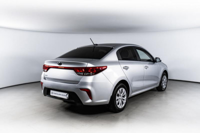 Kia Rio 1.6 AT (123 л. с.)