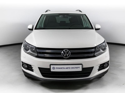 Volkswagen Tiguan 1.4 TSI BlueMotion MT (122 л. с.)