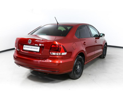 Volkswagen Polo 1.6 MPI AT (105 л.с.)
