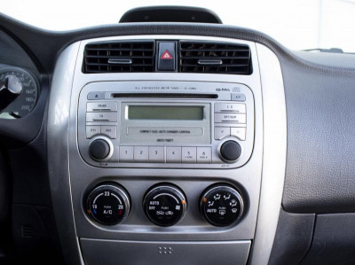 Suzuki Liana 1.6 MT (106 л. с.)