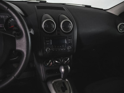 Nissan Qashqai 2.0 CVT (141 л. с.)