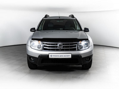Renault Duster 2.0 АТ 4x4 (135 л. с.)