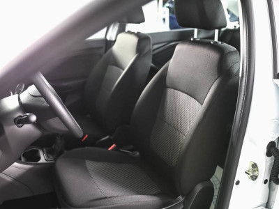 LADA Vesta 1.6 MT (106 л. с.)