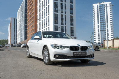 BMW 3 серия 320i AT (184 л. с.)