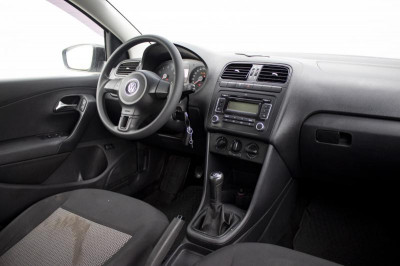 Volkswagen Polo 1.6 MT (105 л. с.)