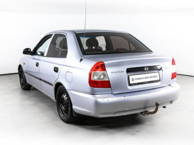 Hyundai Accent 1.5 MT (102 л. с.)