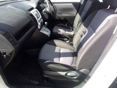 Mazda Premacy 2.0 AT 4WD (139 л. с.)