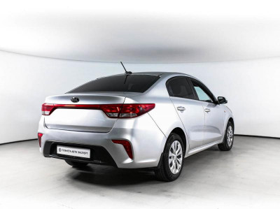 Kia Rio 1.4 MT (100 л. с.)