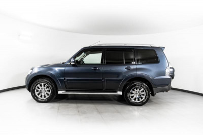 Mitsubishi Pajero 3.8 AT (250 л. с.)