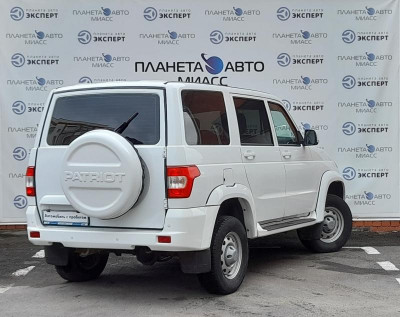 УАЗ Patriot 2.7 MT (134,6 л. с.)