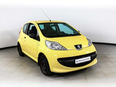 Peugeot 107 1.0 MT (68 л. с.)