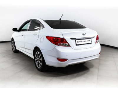 Hyundai Solaris 1.6 AT (123 л. с.)