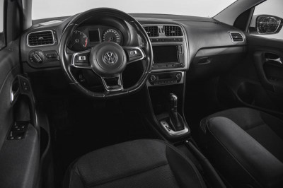Volkswagen Polo 1.4 TSI AT (125 л. с.)