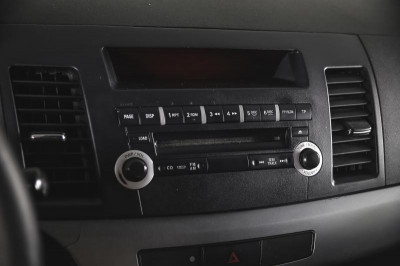 Mitsubishi Lancer 1.5 MT (109 л. с.)