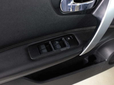 Nissan Qashqai 2.0 CVT 4WD (140 л. с.)